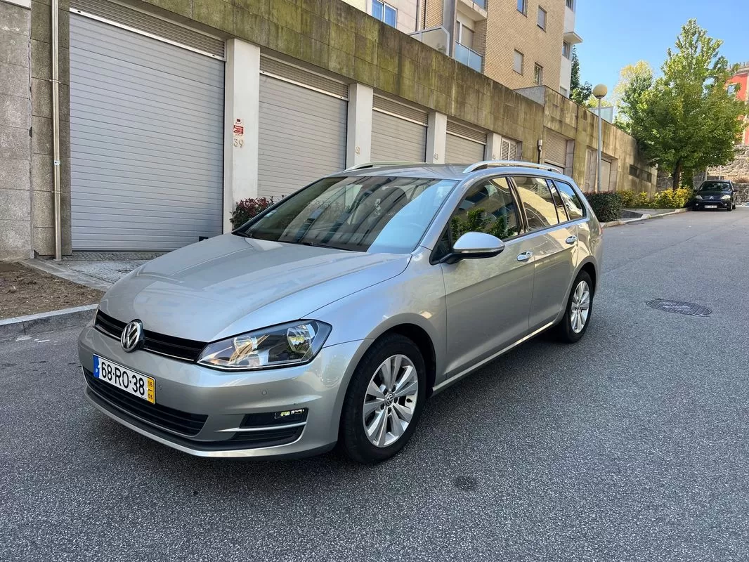 VW Golf Variant 1.6 TDi Sportline DSG - foto 3
