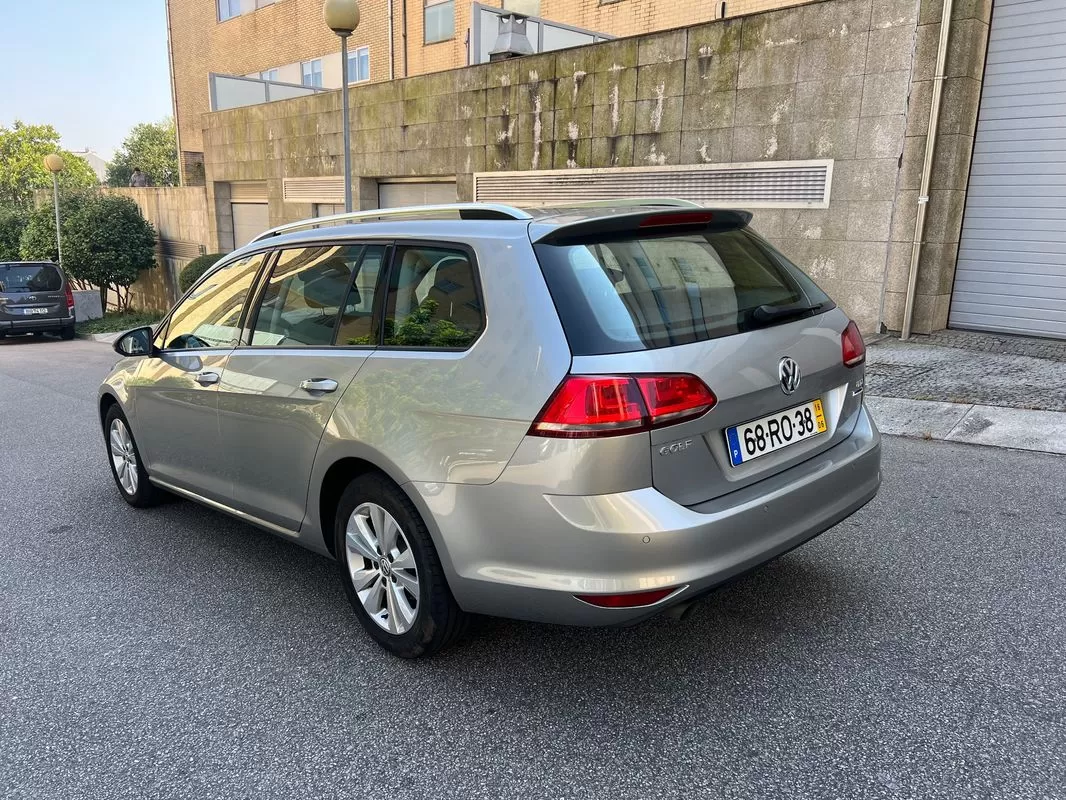 VW Golf Variant 1.6 TDi Sportline DSG - foto 4