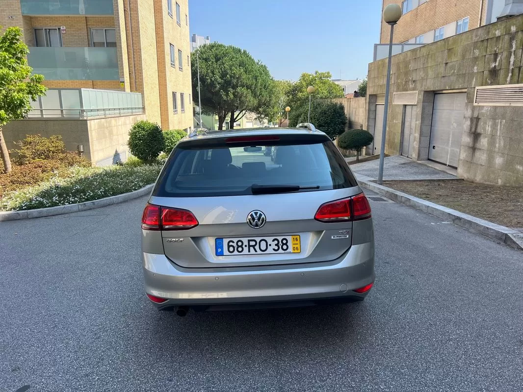 VW Golf Variant 1.6 TDi Sportline DSG - foto 5
