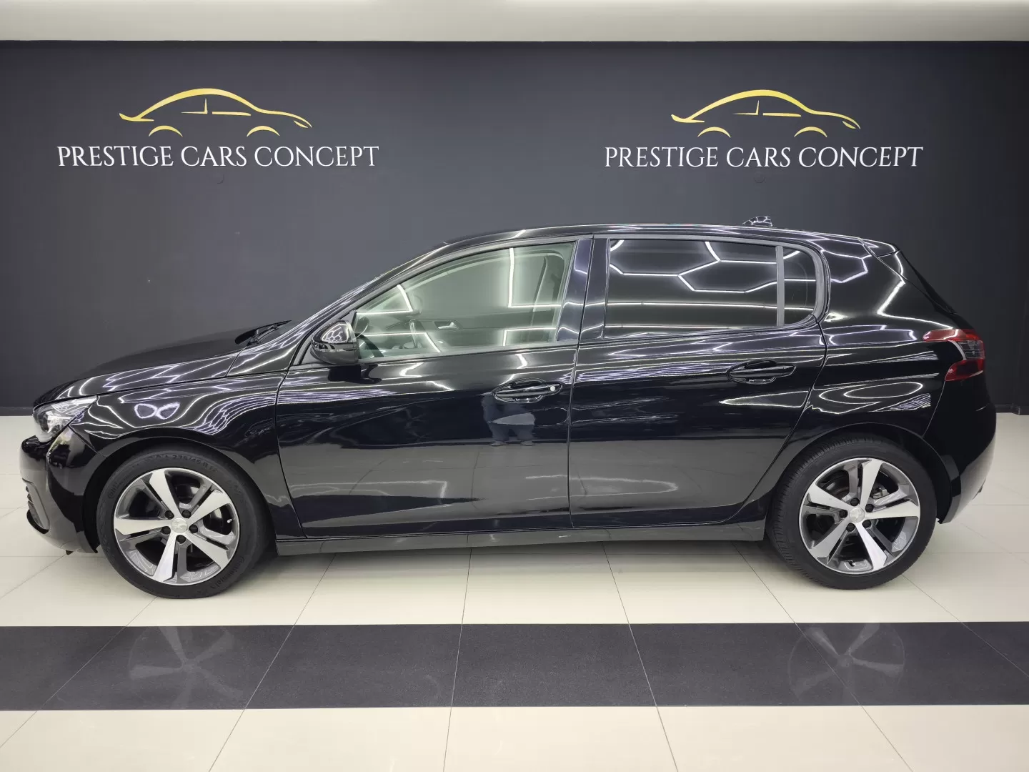 Peugeot 308 1.6 BlueHDi Allure J17 EAT6 - foto 6