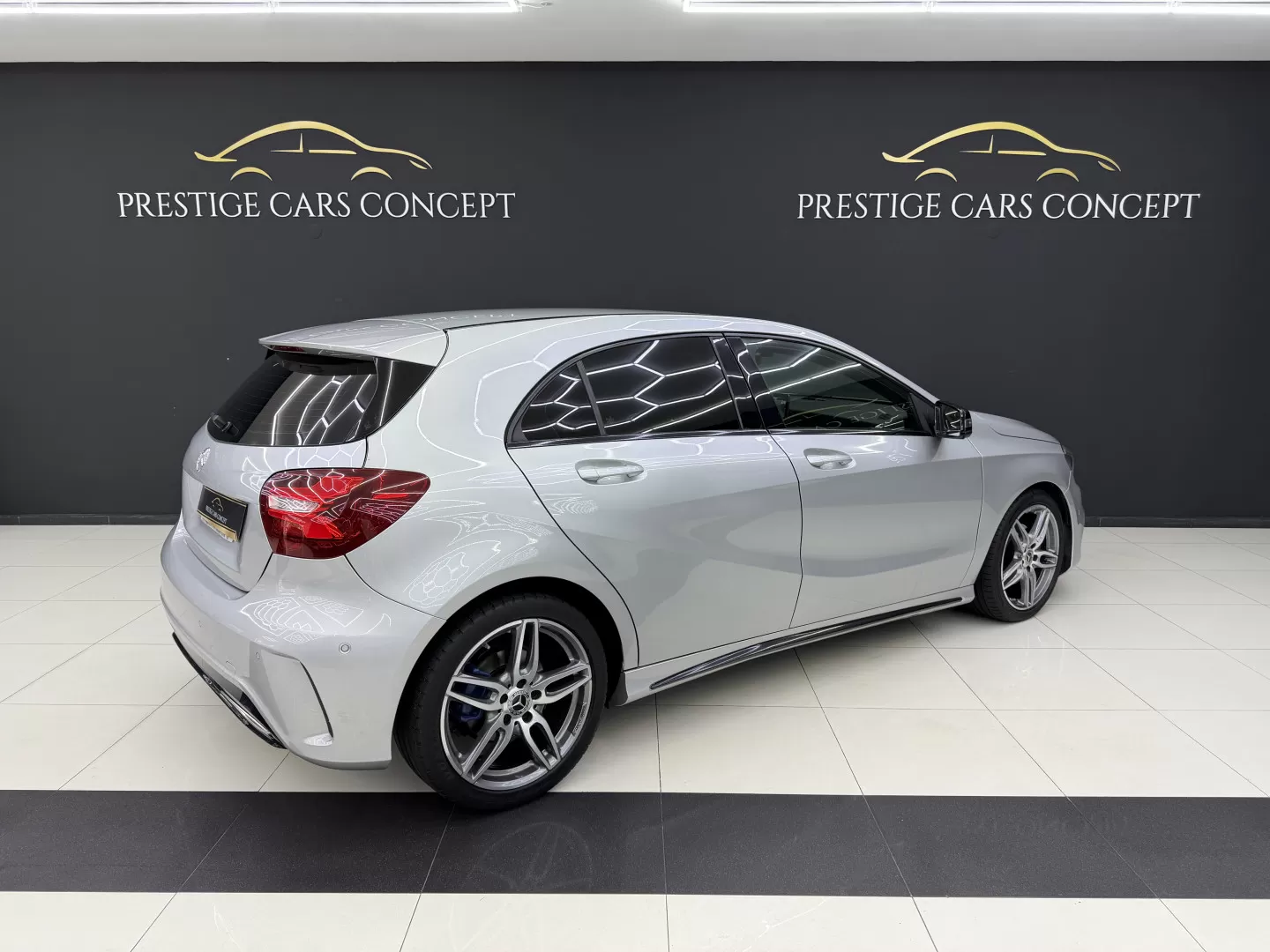 Mercedes-Benz A 180 d AMG Line Aut. - foto 3