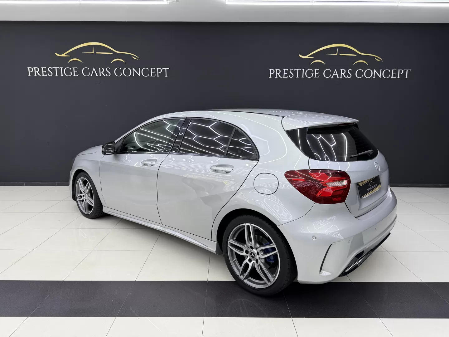 Mercedes-Benz A 180 d AMG Line Aut. - foto 5