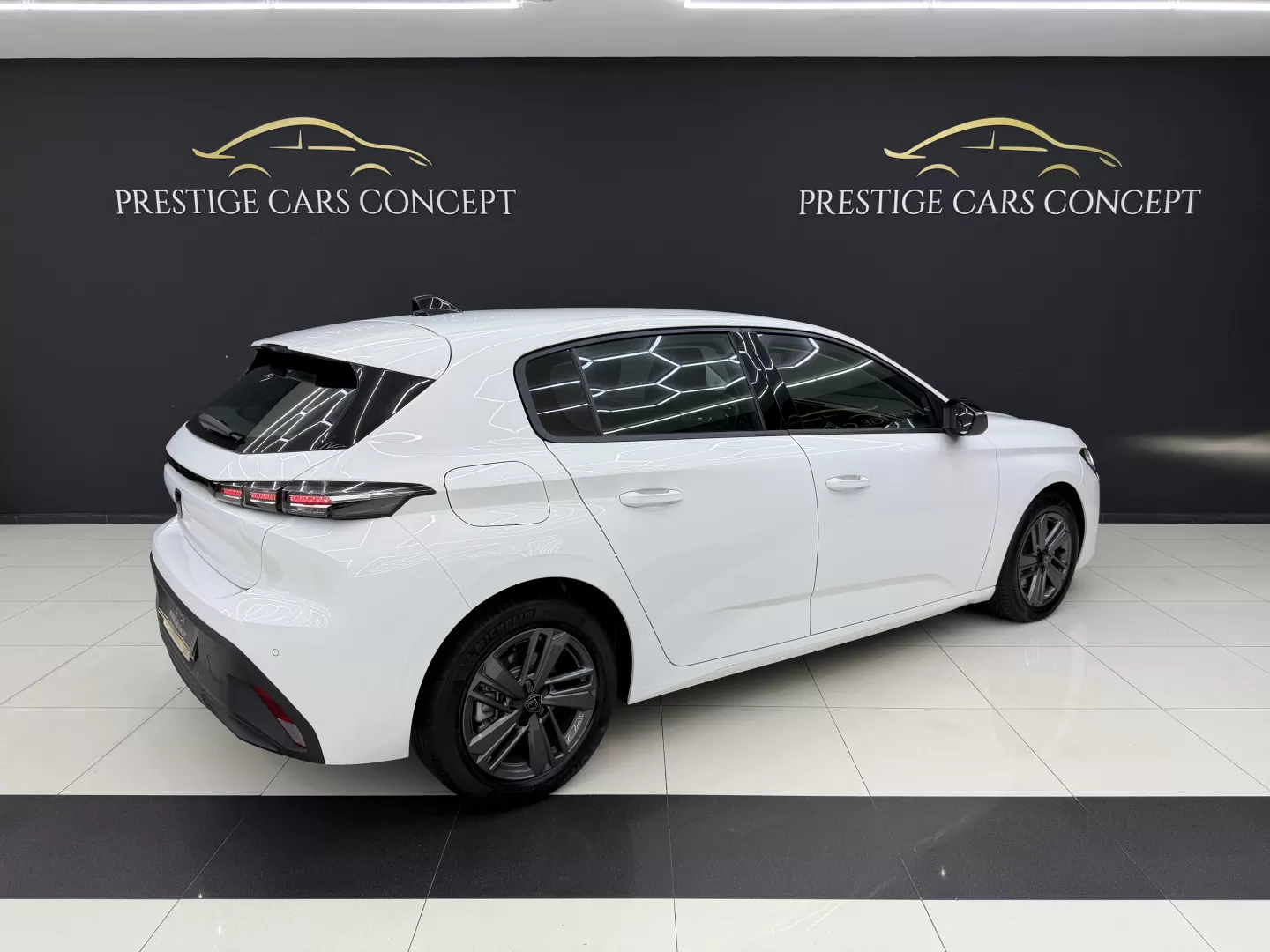 Peugeot 308 BlueHDi 130 EAT8 Active Pack - foto 3