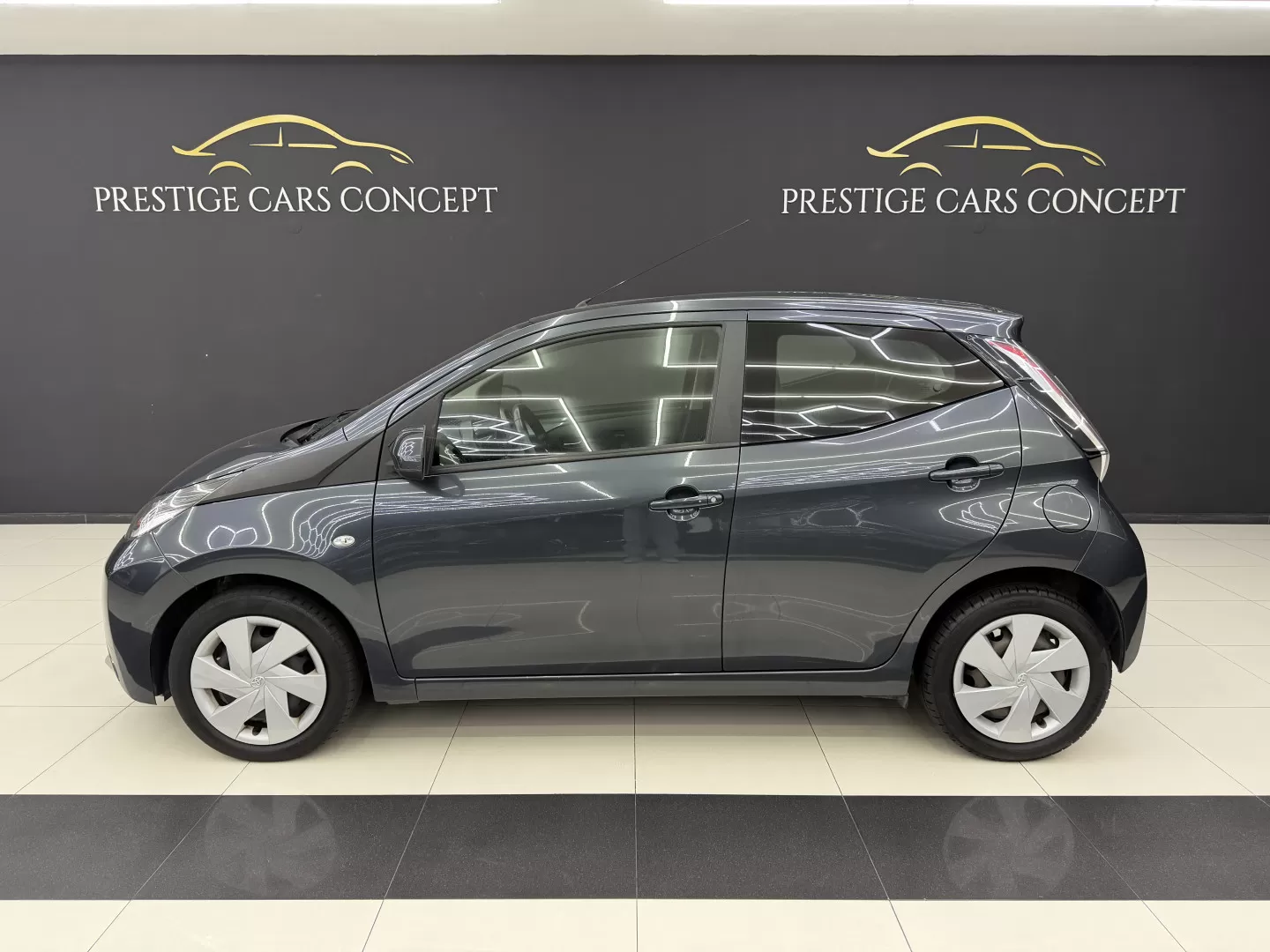 Toyota Aygo 1.0 X-Play+AC - foto 6