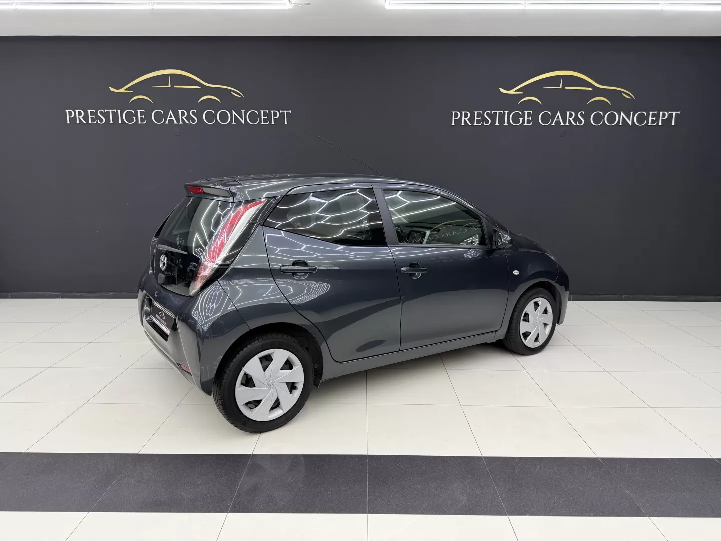 Toyota Aygo 1.0 X-Play+AC - foto 3