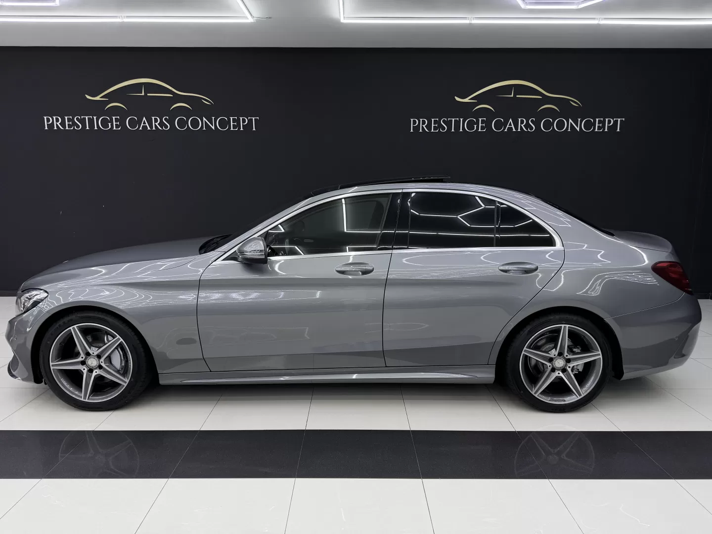 Mercedes-Benz C 180 d AMG Line - foto 6