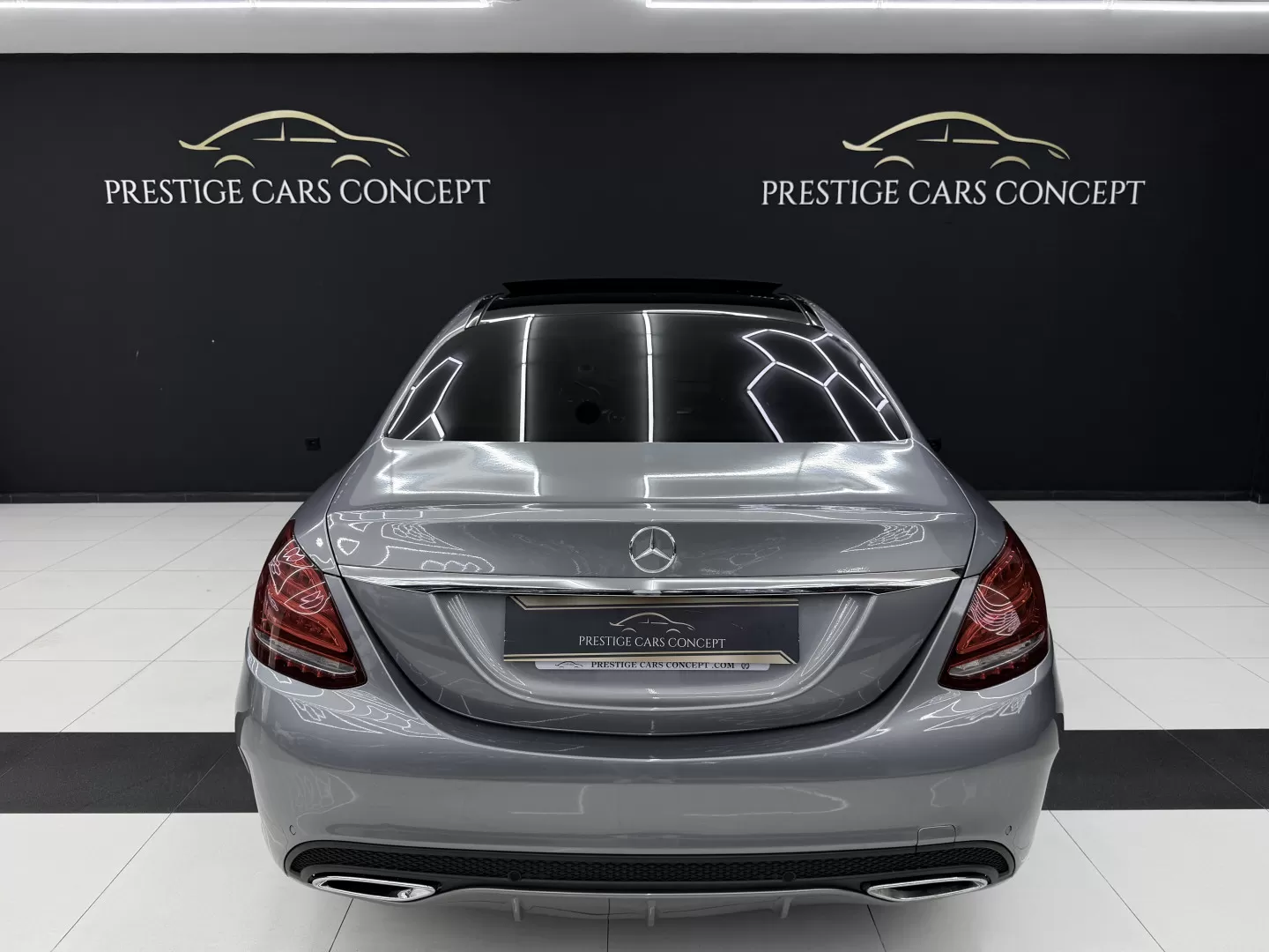 Mercedes-Benz C 180 d AMG Line - foto 4