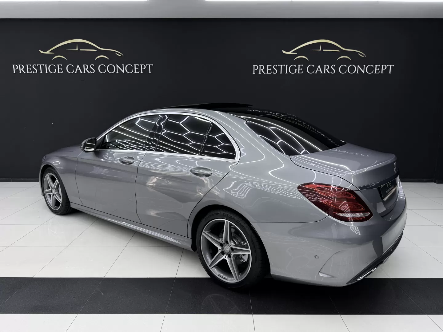 Mercedes-Benz C 180 d AMG Line - foto 5