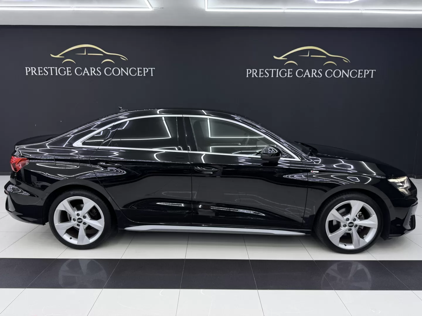 Audi A3 Limousine 30 TFSI S line S tronic - foto 2