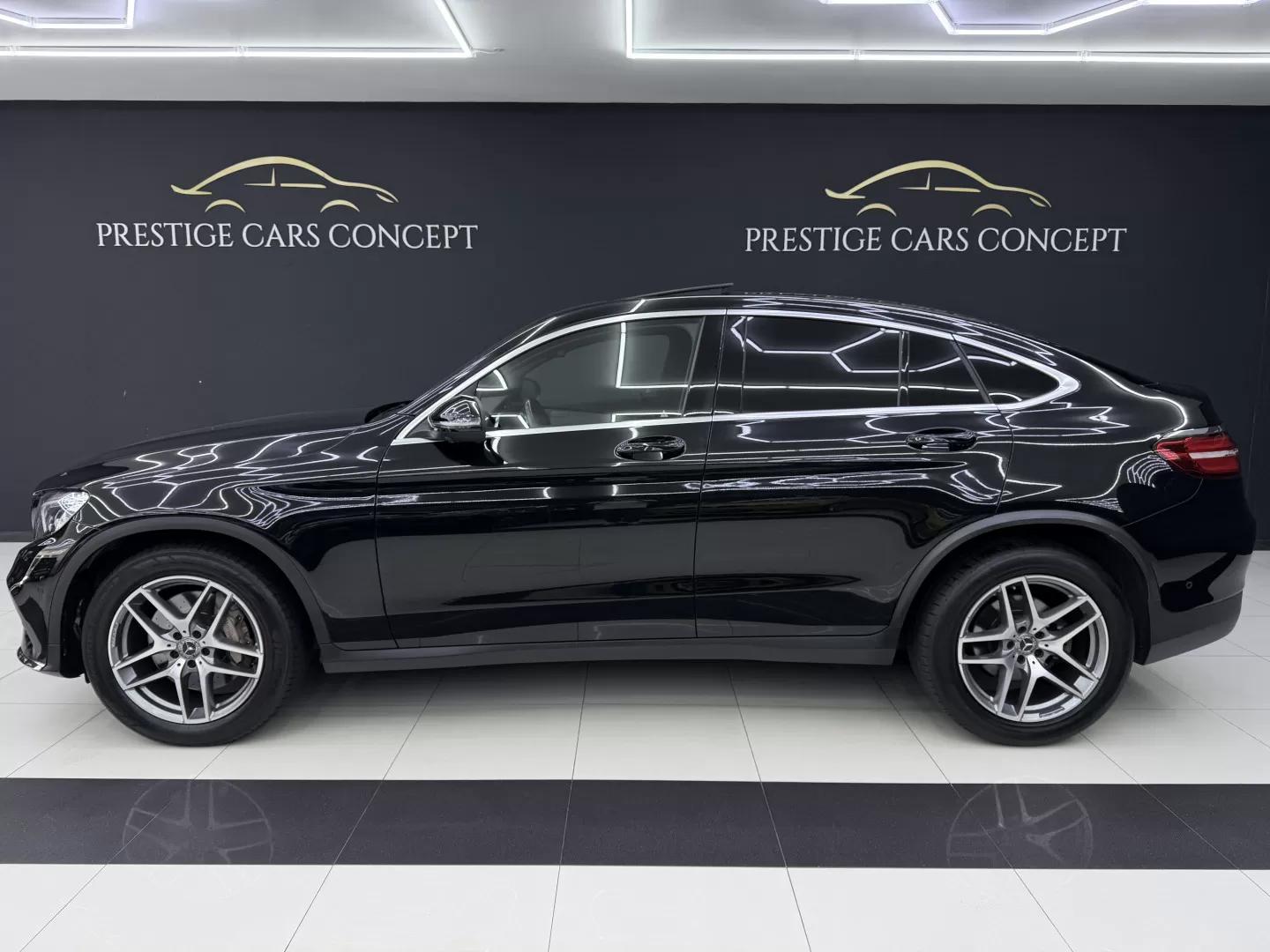 Mercedes-Benz GLC 250 4Matic 9G-TRONIC AMG Line - foto 6