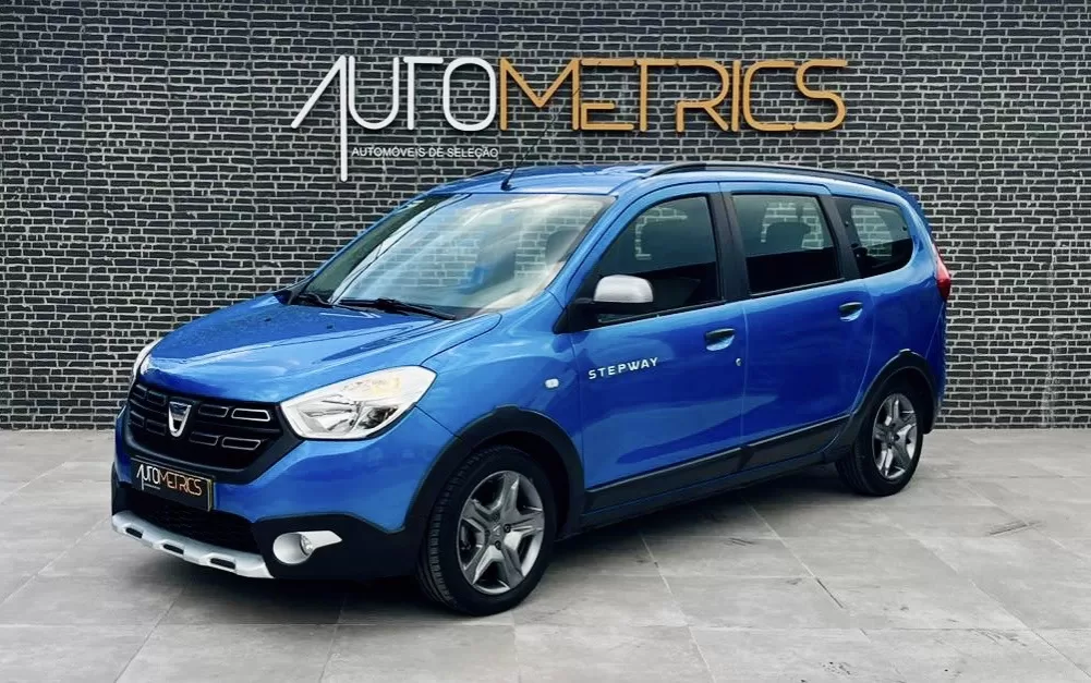 Dacia Lodgy 1.5 Blue dCi Stepway 7L - foto 8