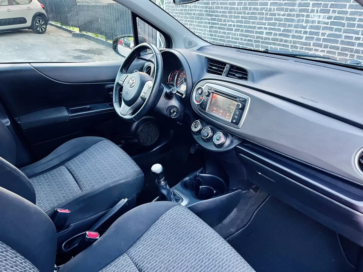 Toyota Yaris 1.0 VVT-i ACtive - foto 2