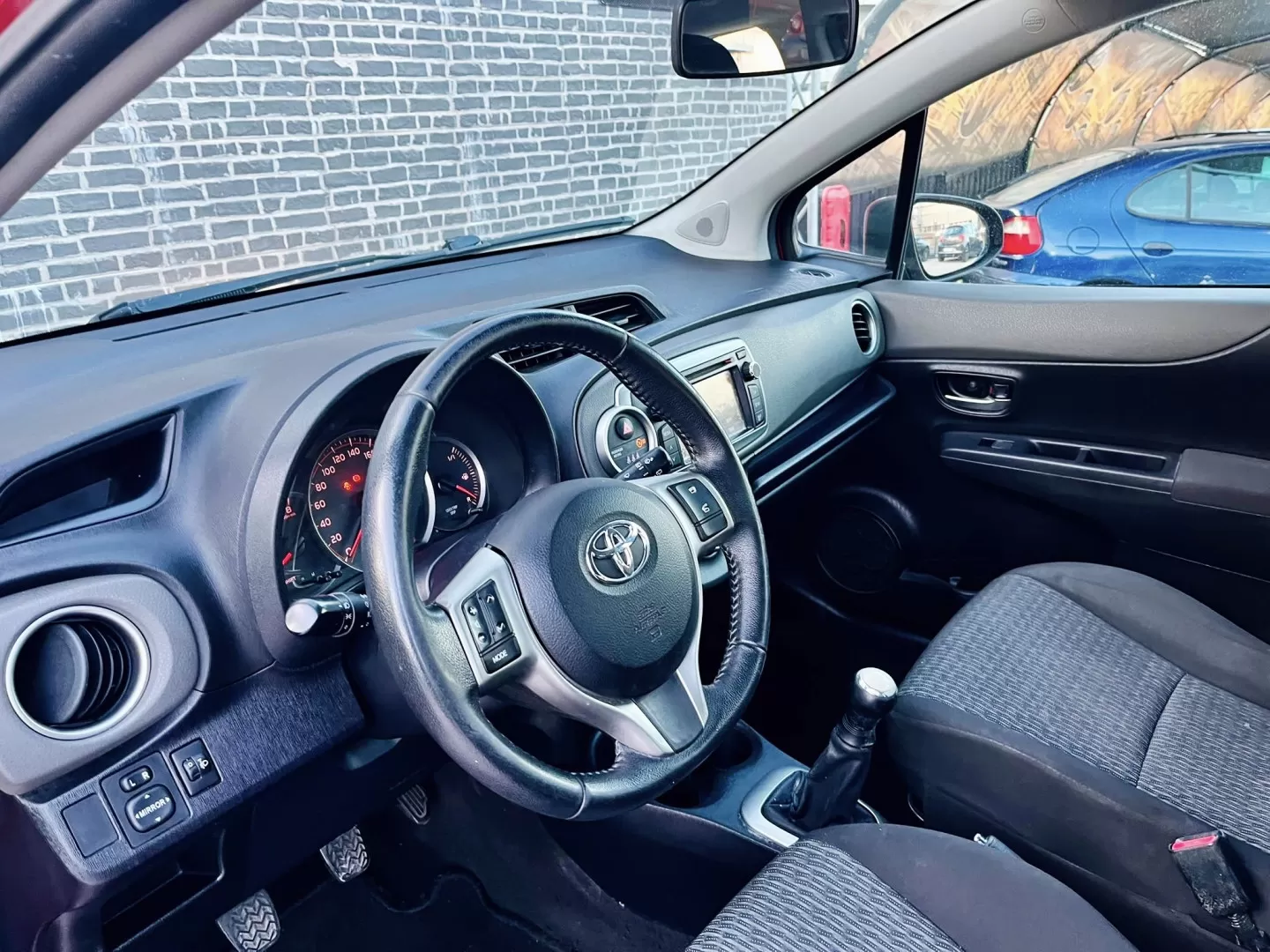 Toyota Yaris 1.0 VVT-i ACtive - foto 7