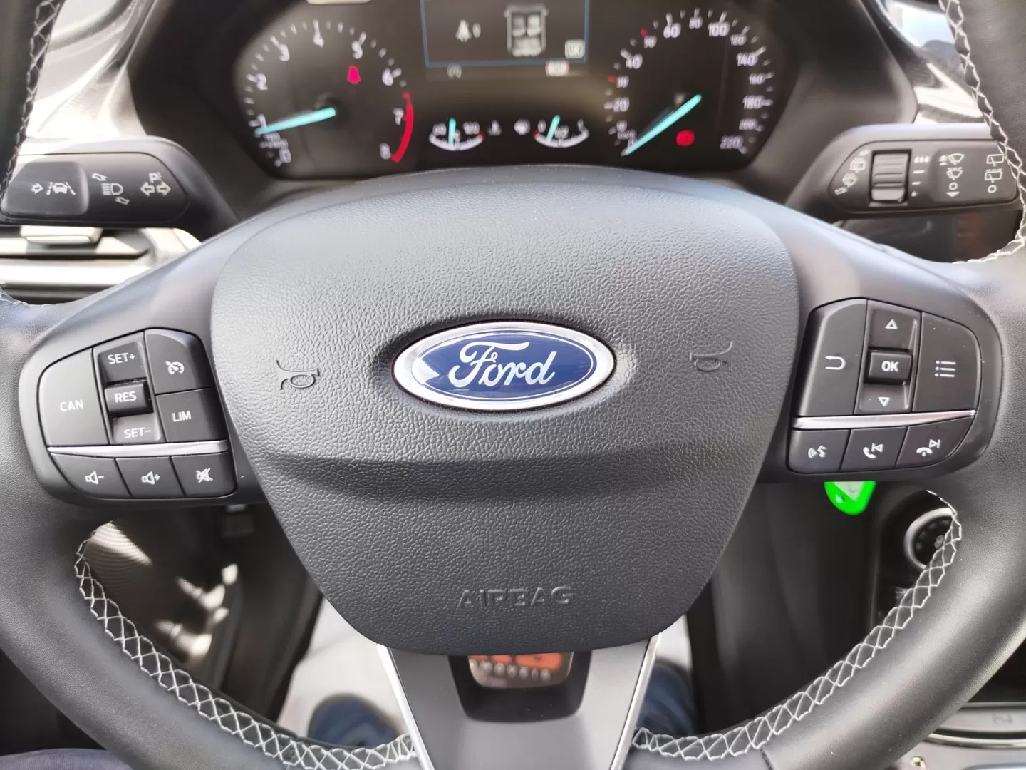 Ford Puma 1.0 EcoBoost MHEV Titanium Design - foto 6