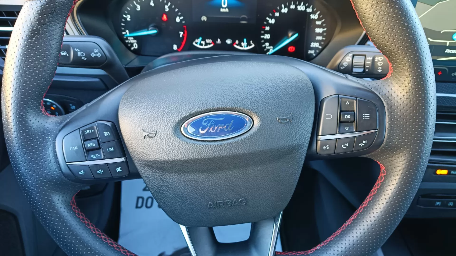 Ford Focus SW 1.0 EcoBoost MHEV ST-Line X - foto 5