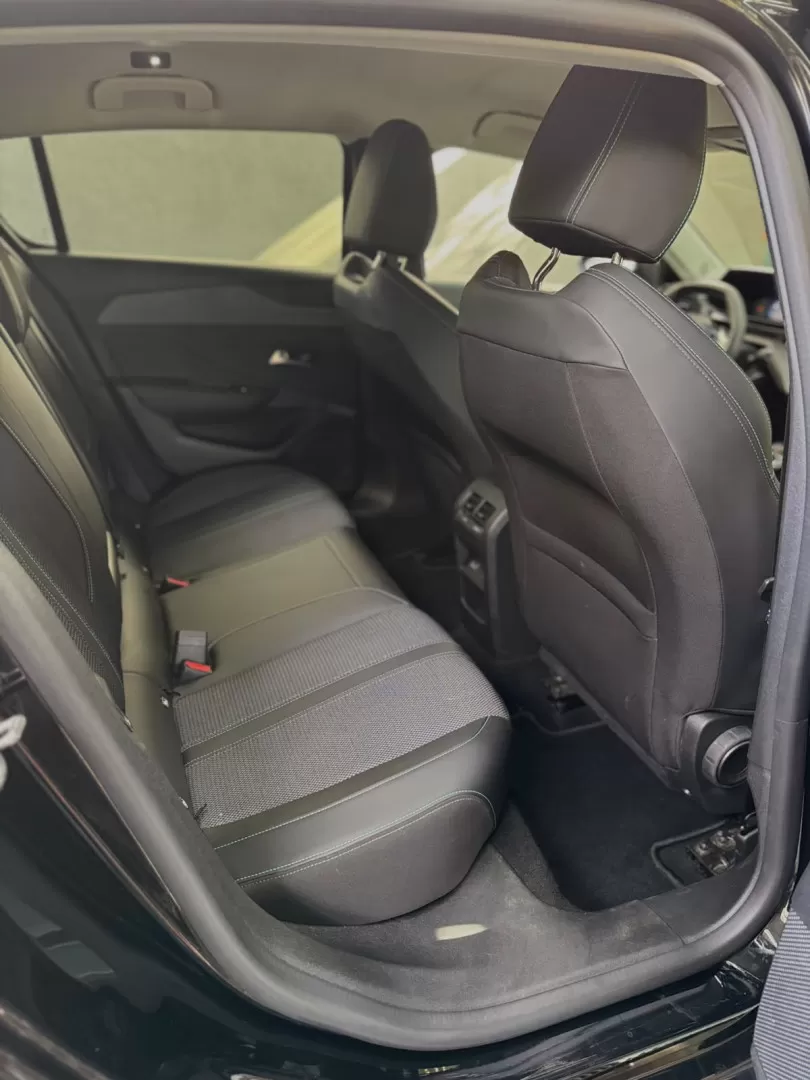 Peugeot 308 1.6 Hybrid Allure Pack e-EAT8 - foto 8