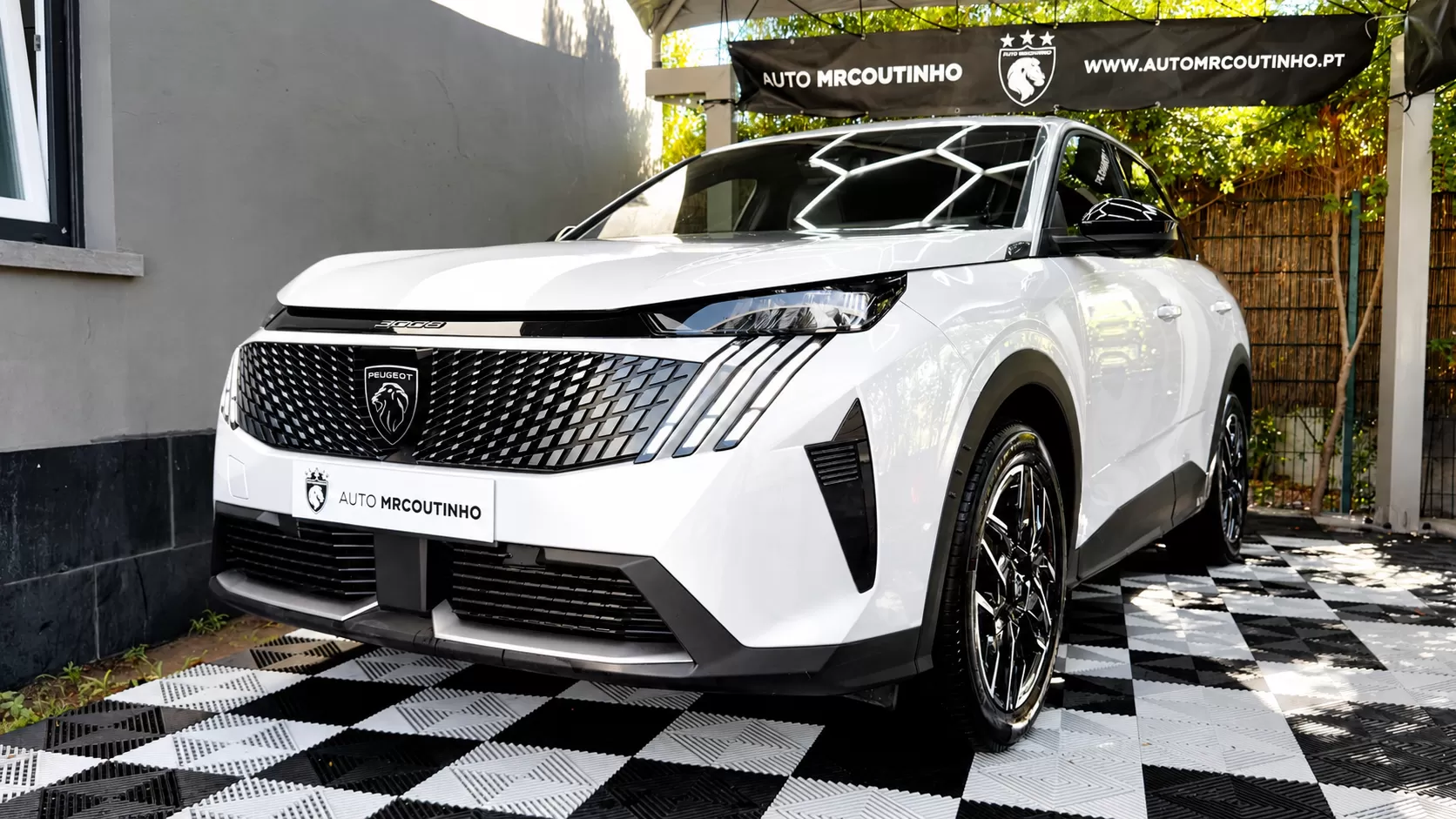 Peugeot 3008 1.2 Hybrid Allure e-DCS6