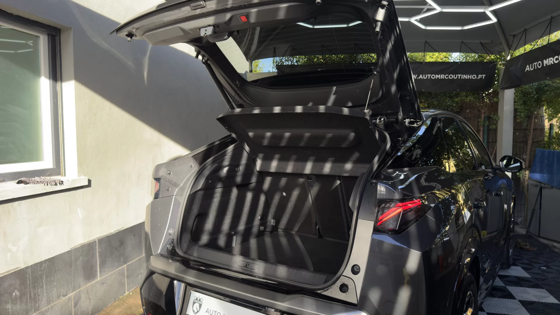Peugeot E-3008 73 kWh GT - foto 8
