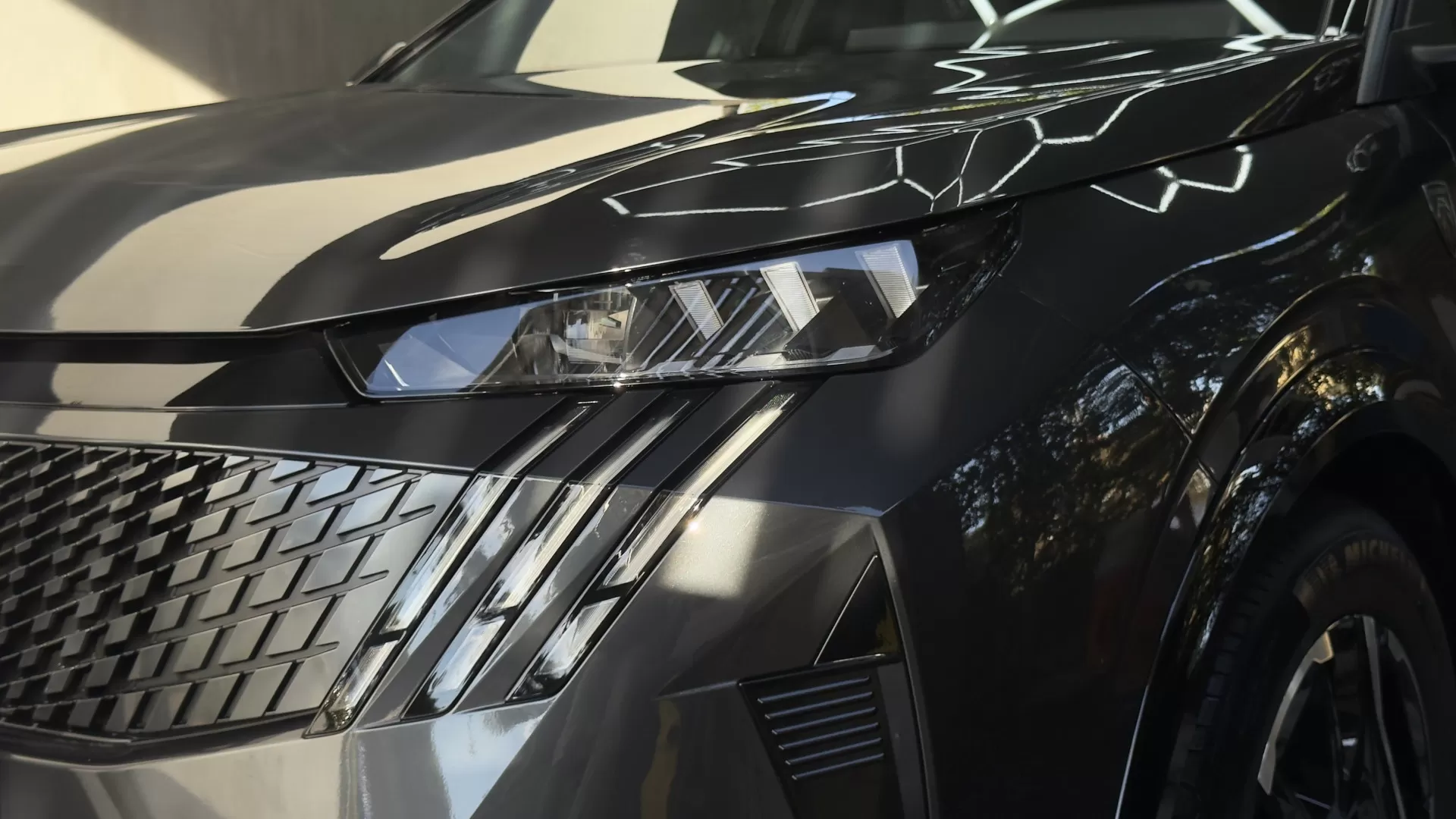 Peugeot E-3008 73 kWh GT - foto 4