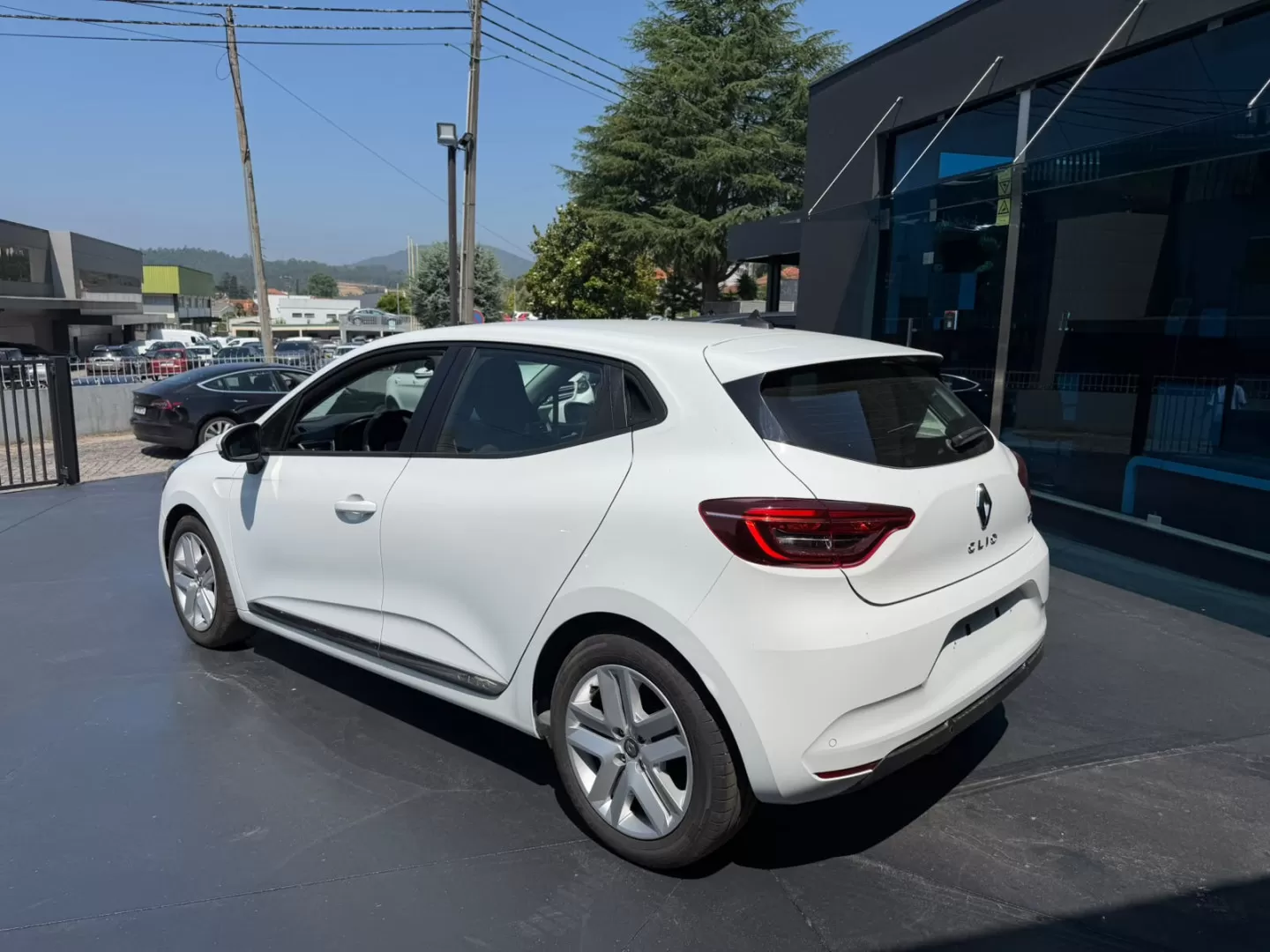 Renault Clio 1.6 E-Tech Intens - foto 3