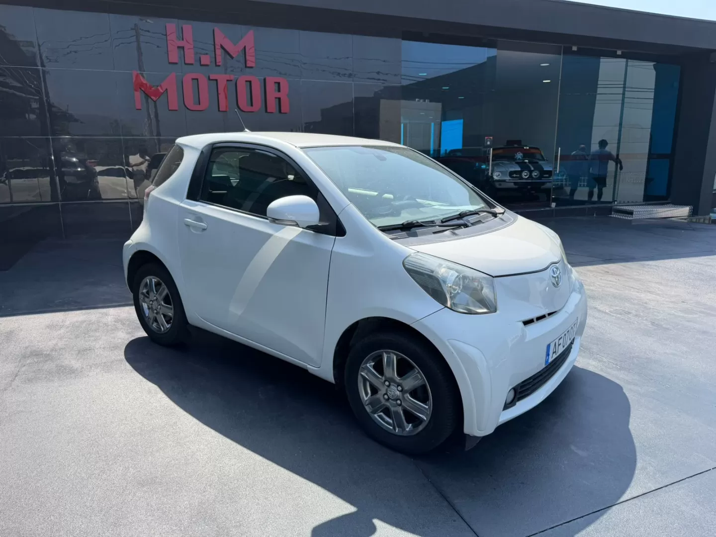 Toyota iQ 1.0 VVT-i - foto 2
