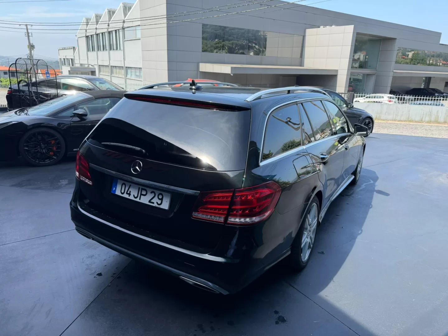 Mercedes-Benz E 250 BlueTEC Avantgarde Auto. - foto 3