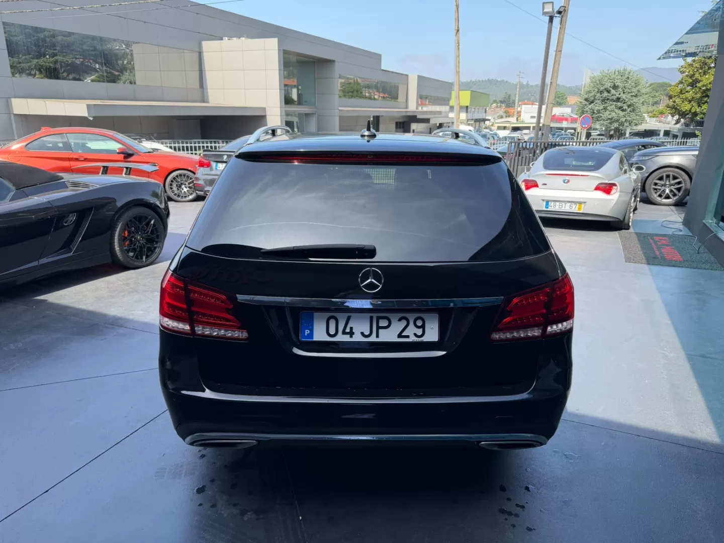 Mercedes-Benz E 250 BlueTEC Avantgarde Auto. - foto 4
