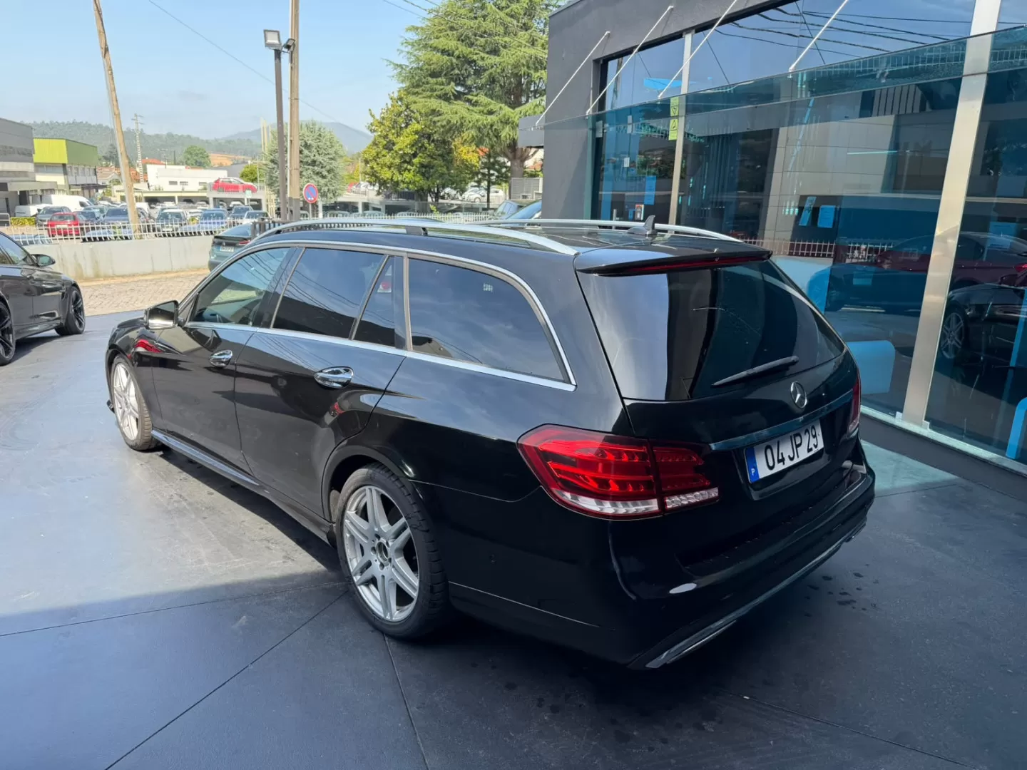 Mercedes-Benz E 250 BlueTEC Avantgarde Auto. - foto 5
