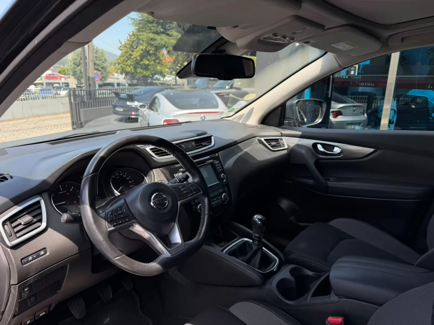 Nissan Qashqai 1.5 dCi N-Connecta - foto 4