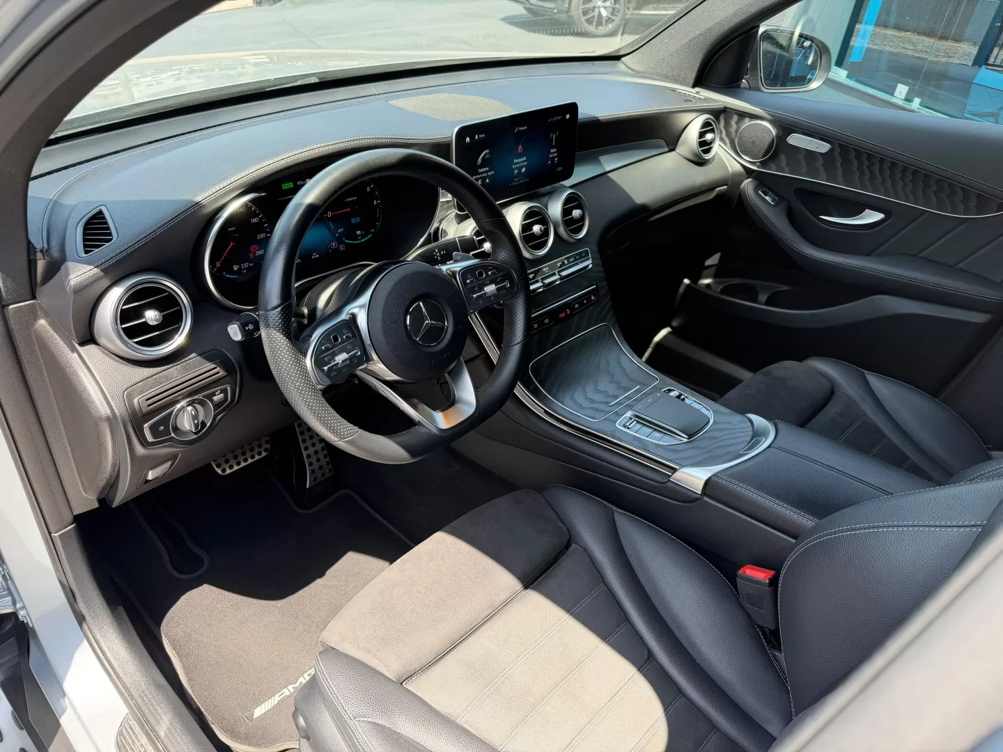 Mercedes-Benz GLC 300 de 4Matic 9G-TRONIC AMG Line Plus - foto 7