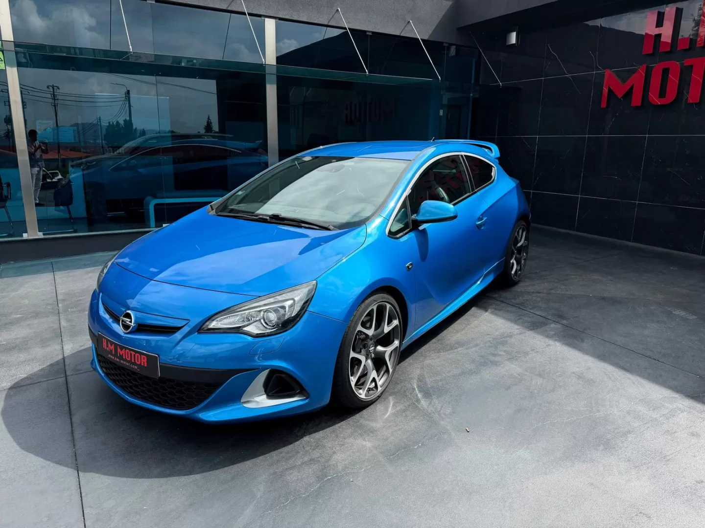 Opel Astra GTC OPC 2.0 T - foto 2