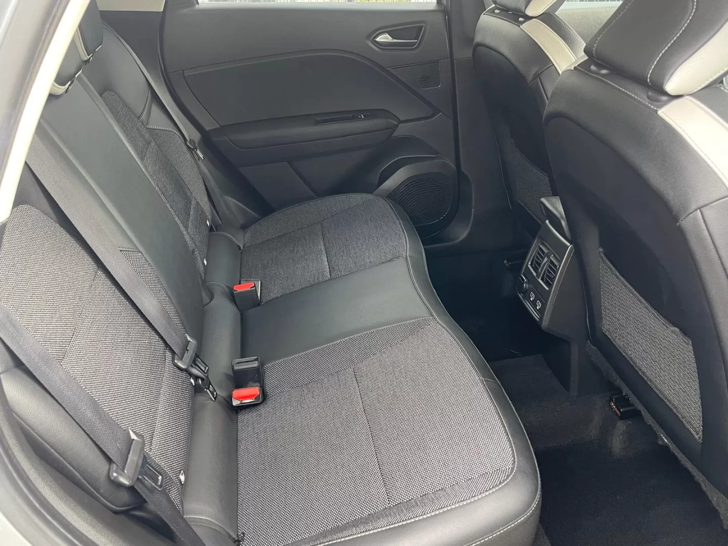 Renault Captur 1.0 TCe Evolution - foto 6