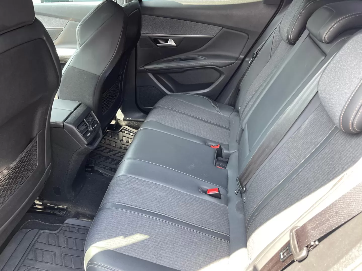 Peugeot 3008 1.2 PureTech GT Line - foto 6