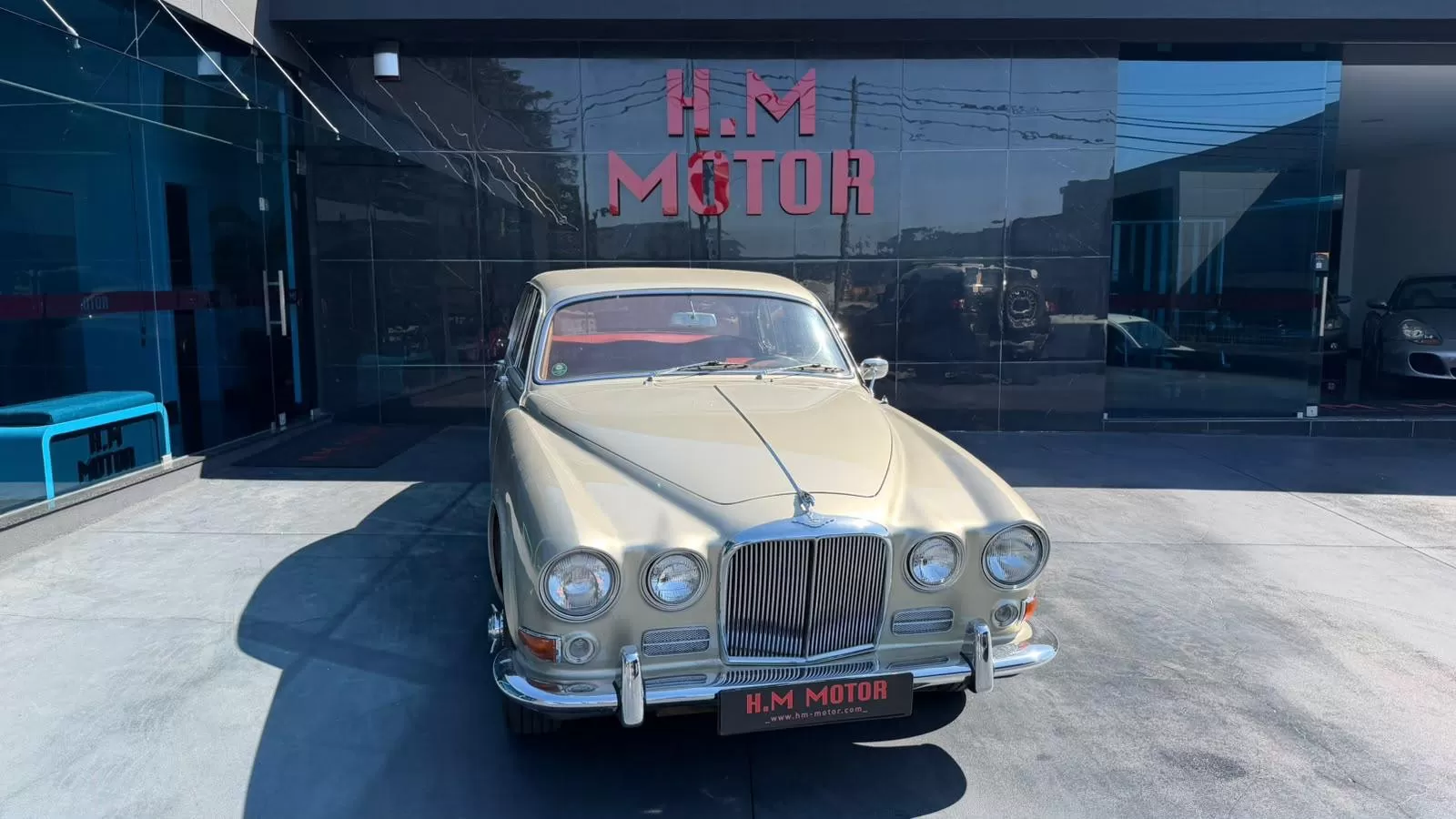 Jaguar MK I 420 4.2 SALOON