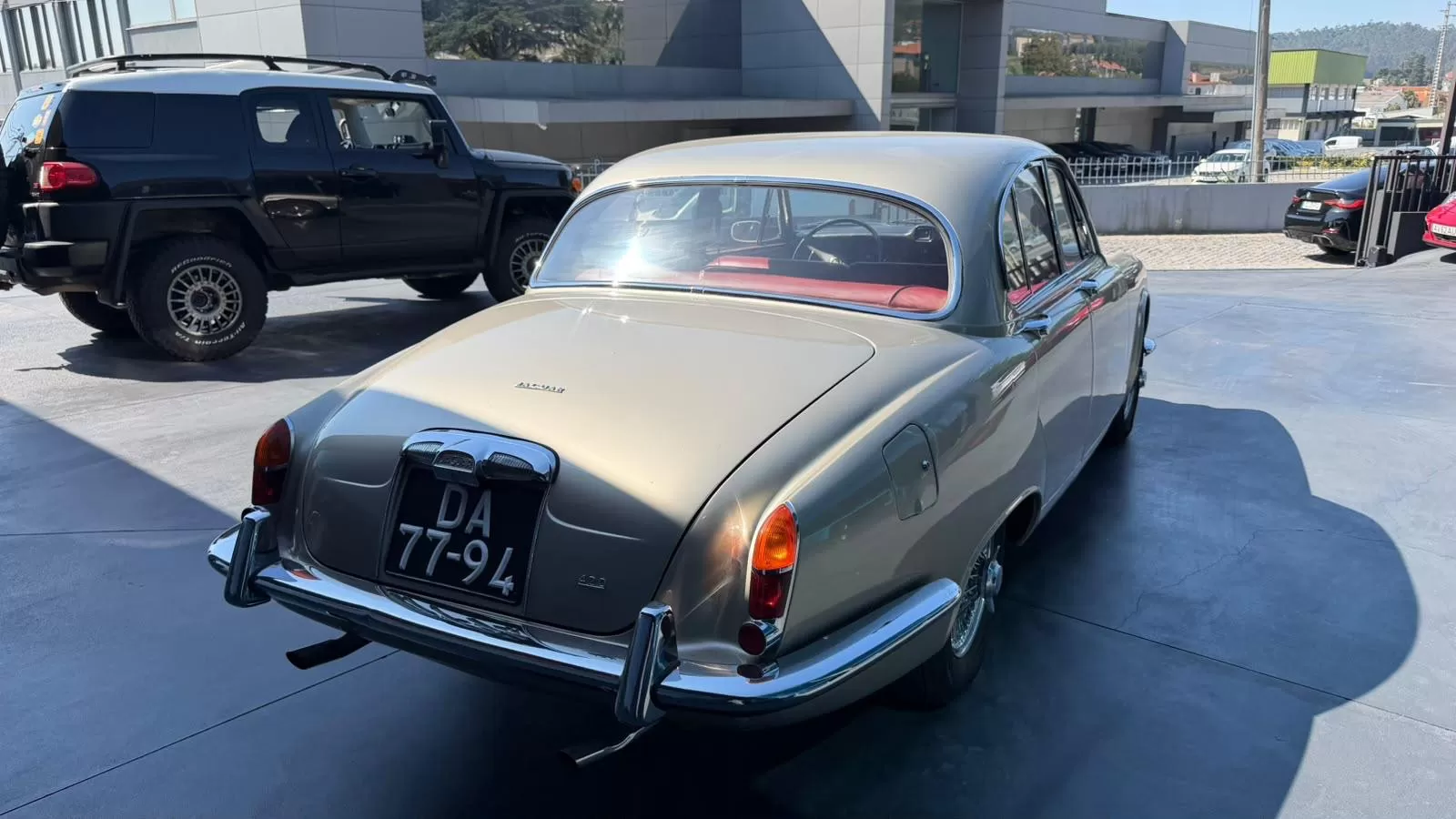 Jaguar MK I 420 4.2 SALOON - foto 4
