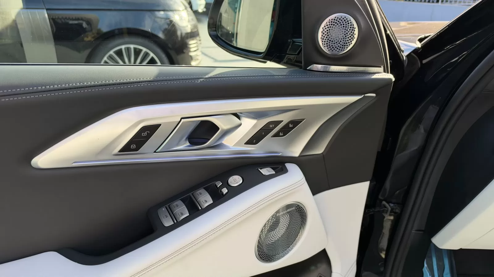 BMW XM 50e - foto 7