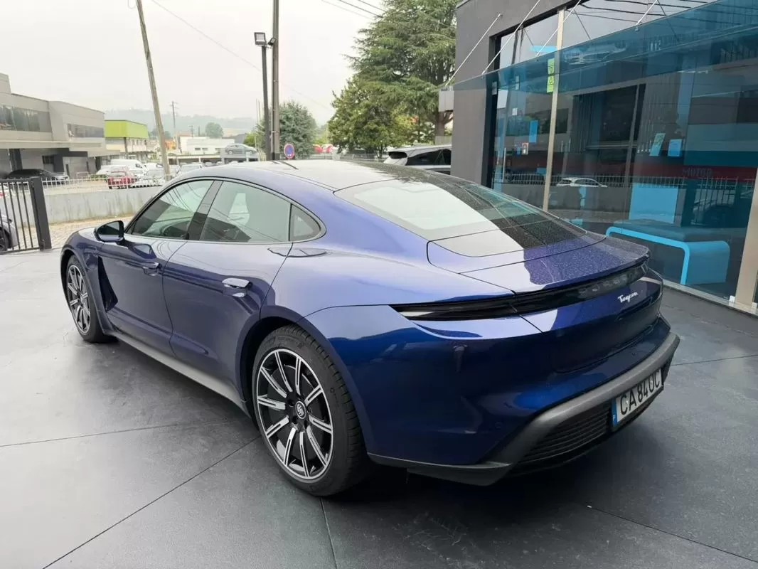 Porsche Taycan Bateria Performance Plus - foto 7