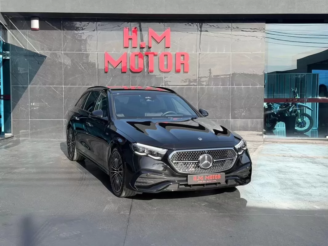 Mercedes-Benz E 300  9g  Tronic Amg Line
