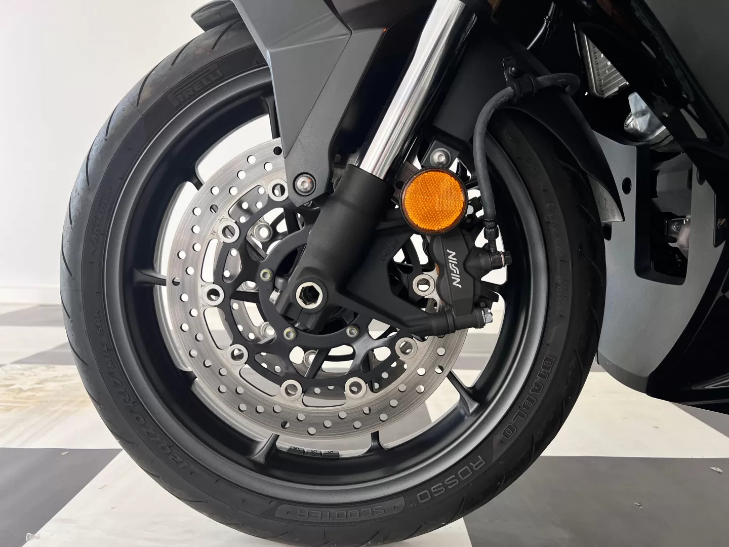 Honda Forza - foto 6