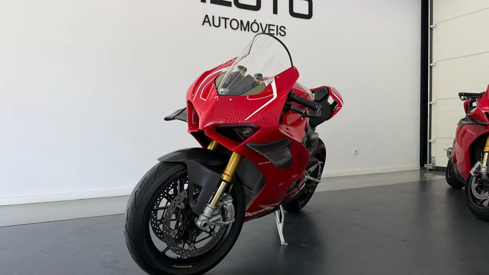 Ducati Panigale R