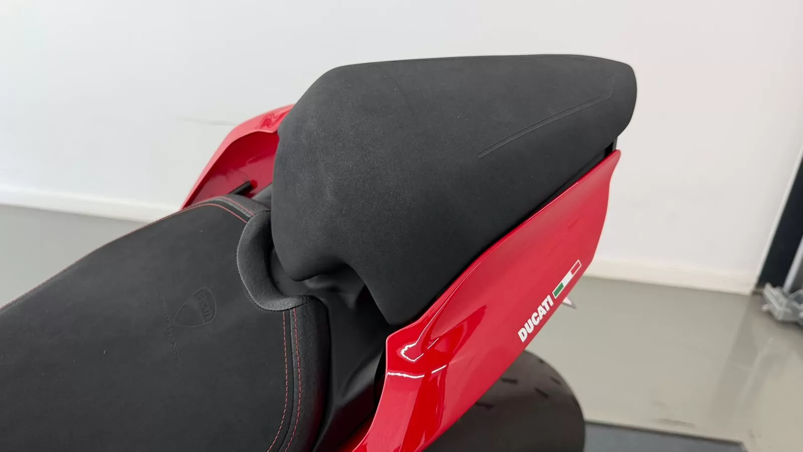 Ducati Panigale V4 S - foto 5