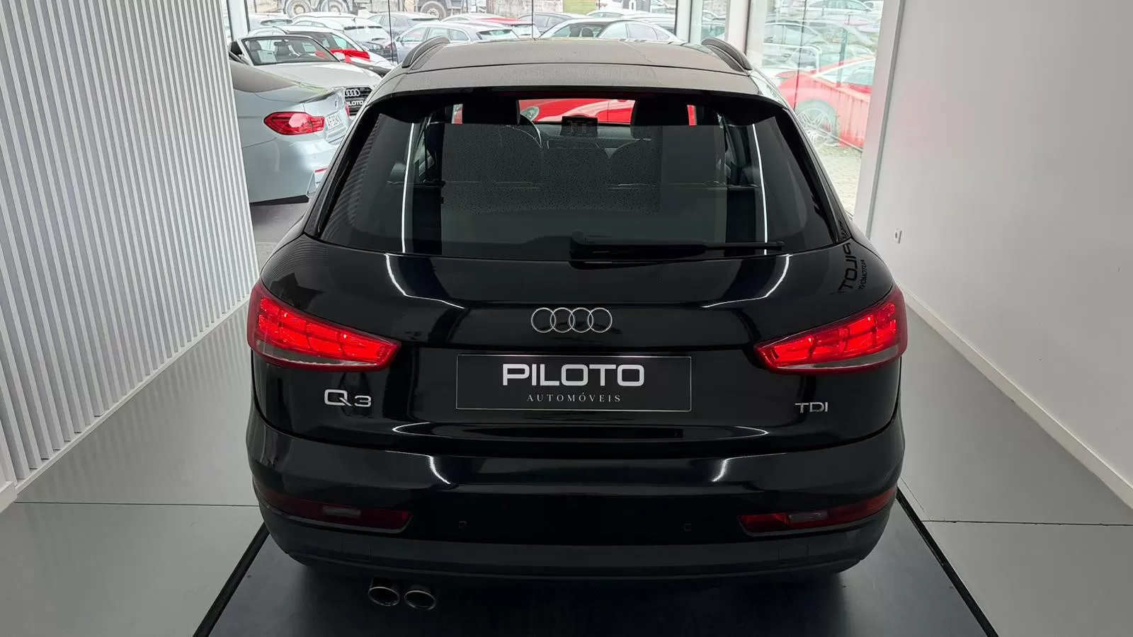 Audi Q3 2.0 TDI - foto 8
