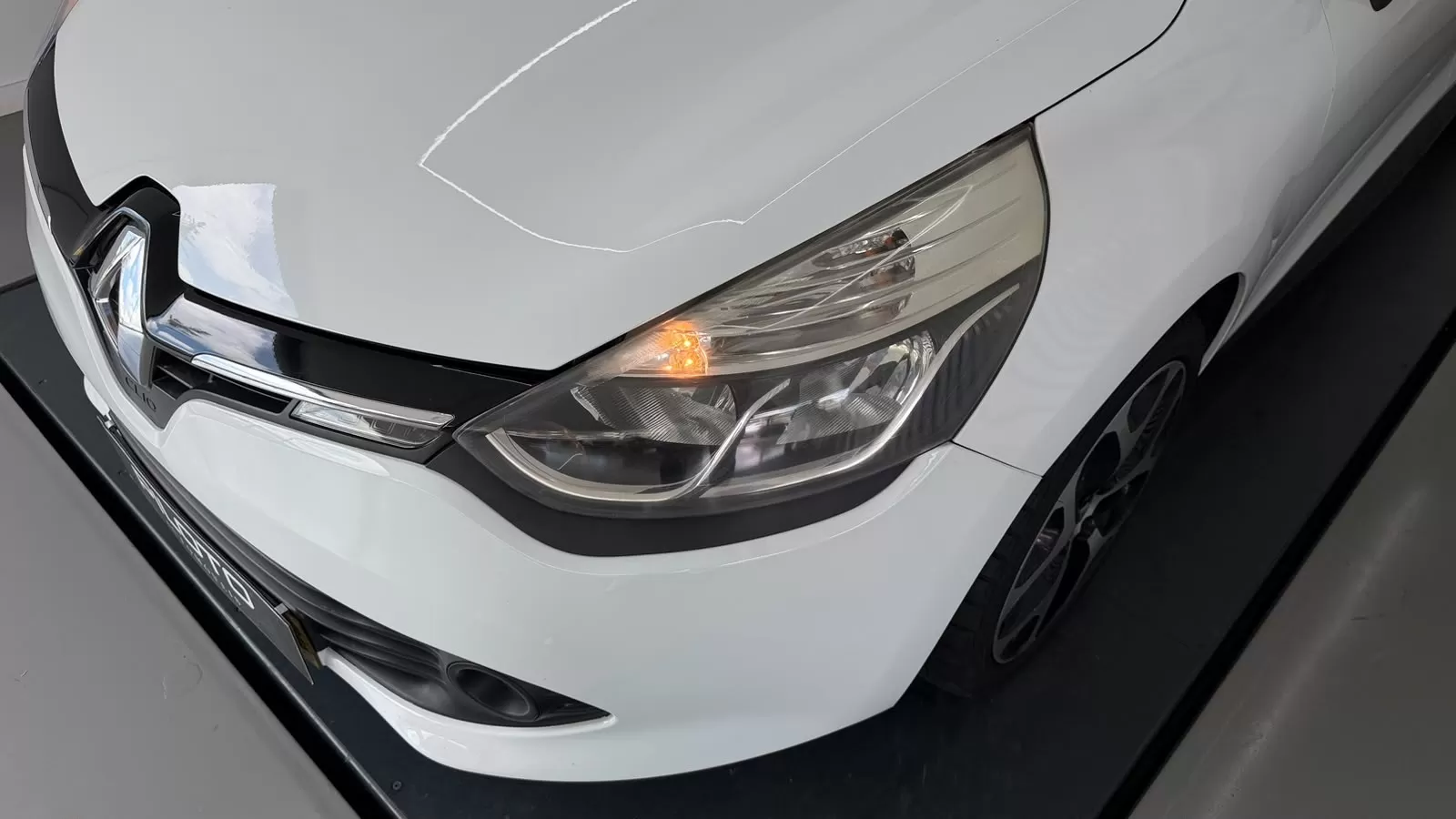 Renault Clio Sport Tourer 1.5 dCi Dynamique S - foto 2