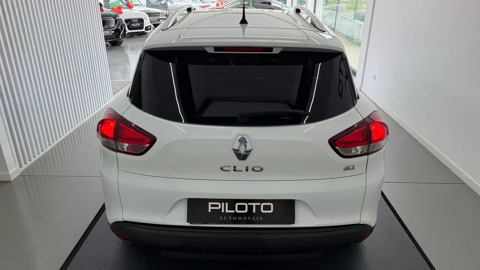 Renault Clio Sport Tourer 1.5 dCi Dynamique S - foto 8