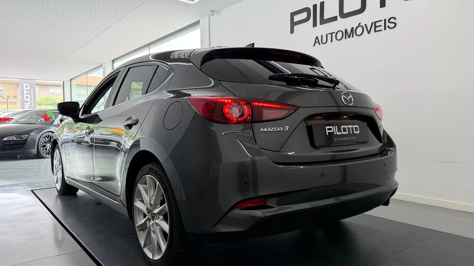 Mazda 3 1.5 Sky-D Evolve AT HS Navi - foto 7