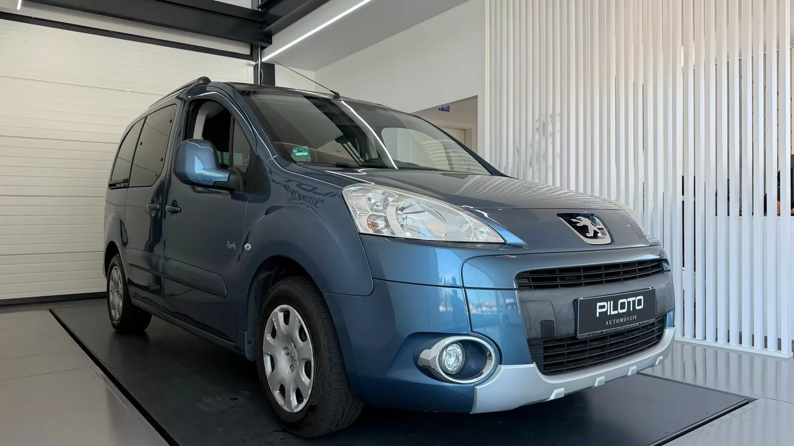 Peugeot Partner HDi FAP 110 Family - foto 4