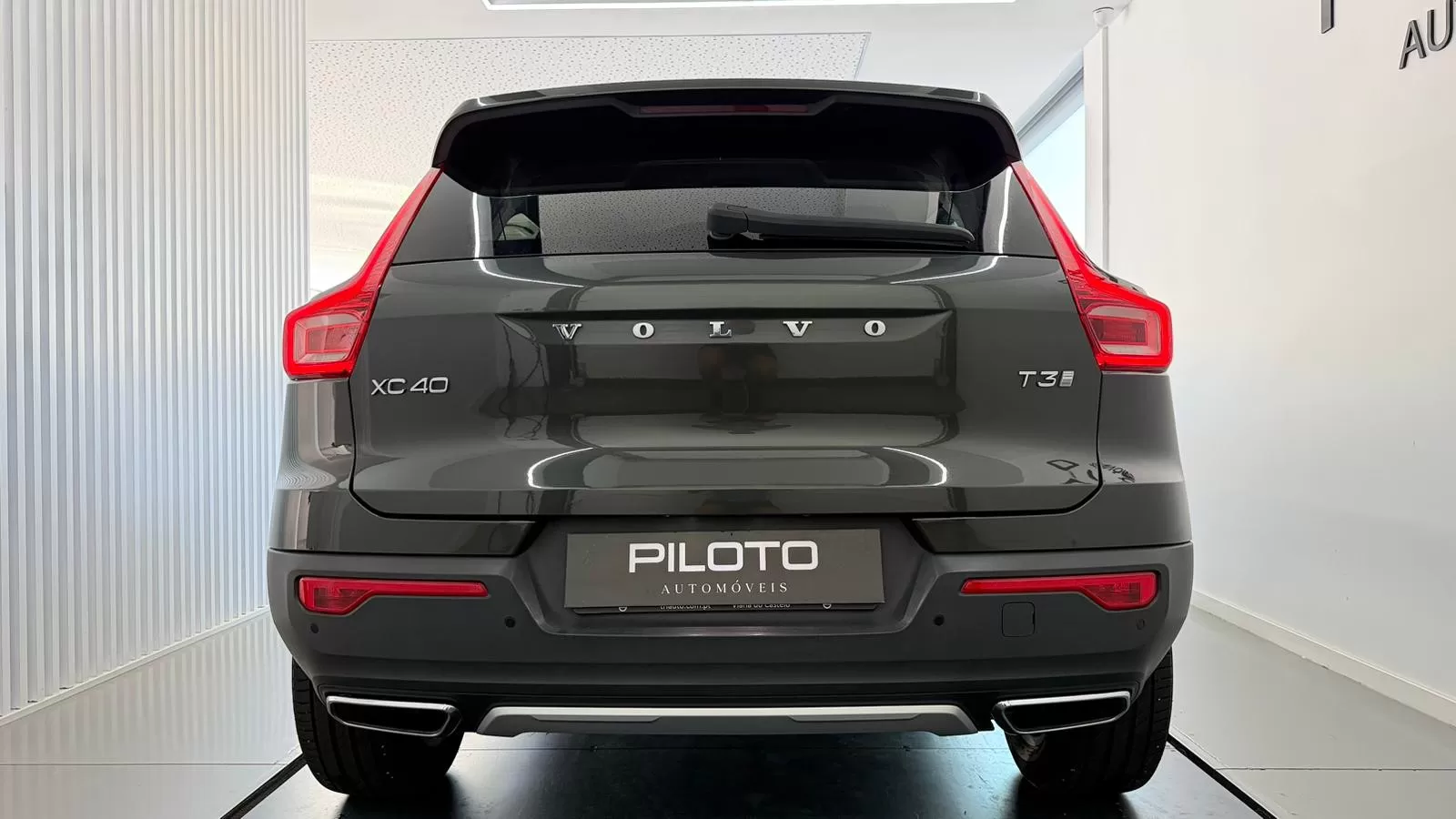 Volvo XC 40 1.5 T3 Inscription Tech Edition - foto 8