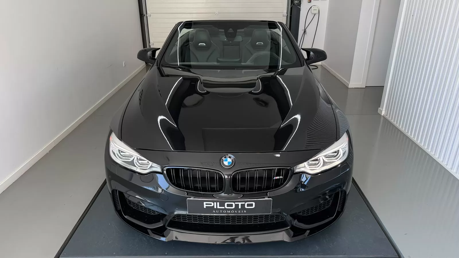 BMW M4 Auto - foto 4