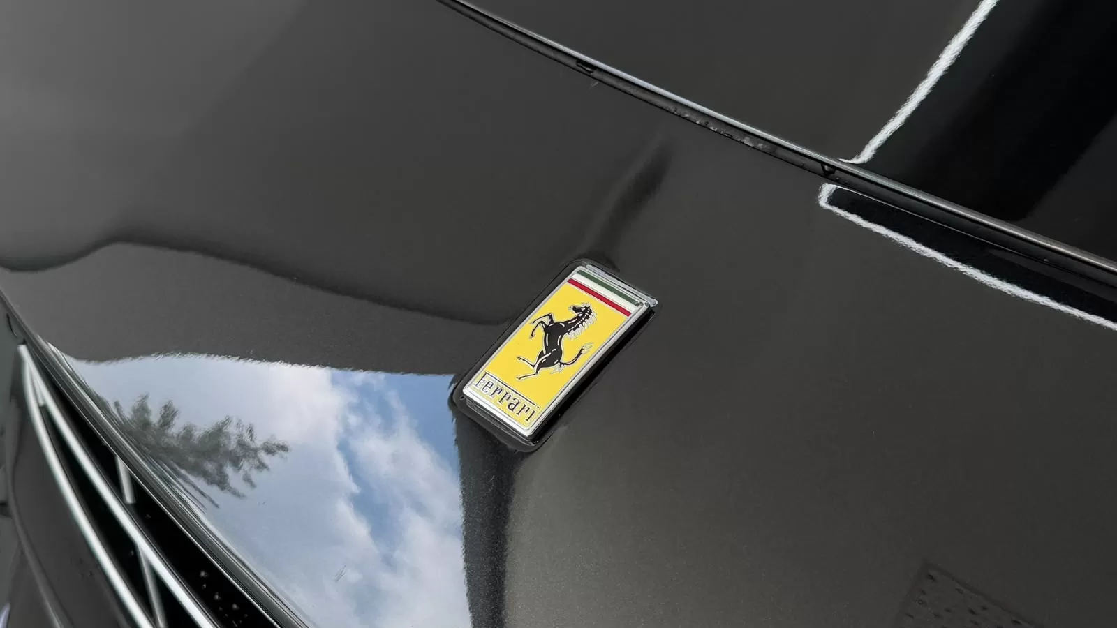 Ferrari F12 Berlinetta 6.3 V12 - foto 3