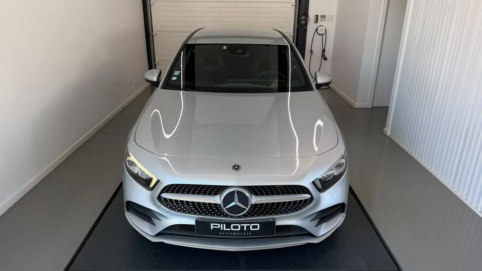 Mercedes-Benz A 180 d AMG Line Aut. - foto 3